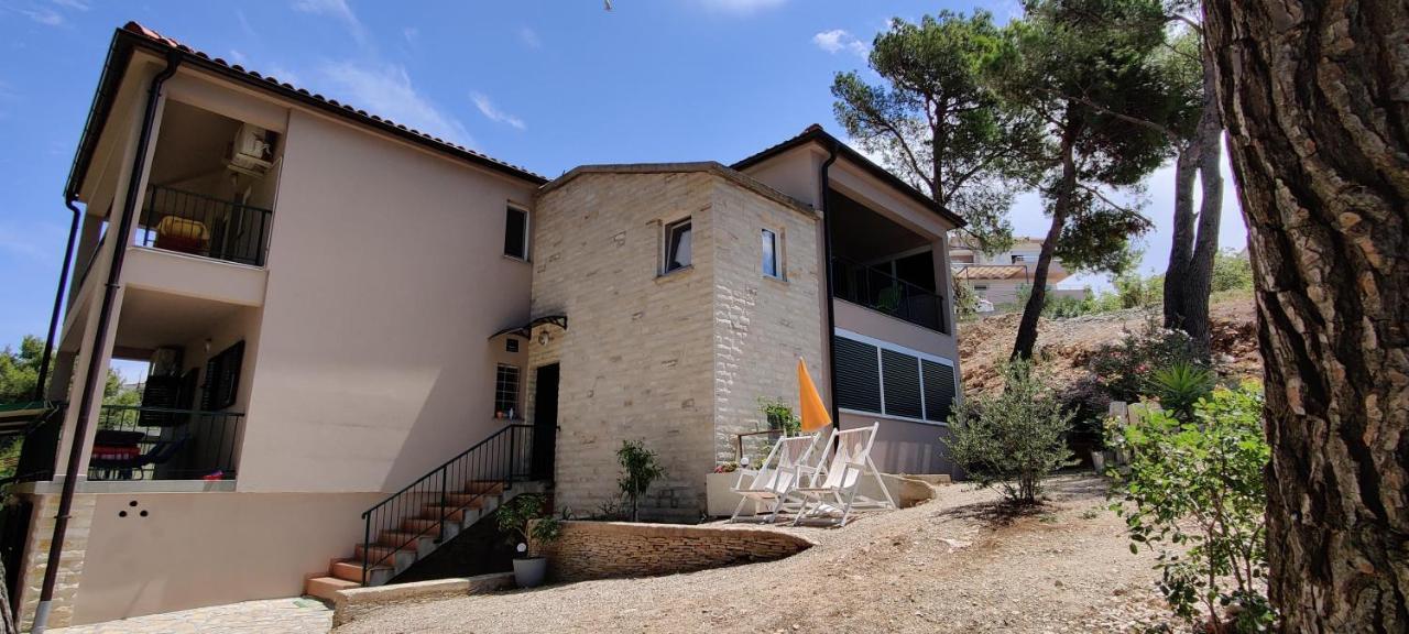 Villa Paula Murter Exterior photo